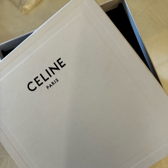 Large Celine Paper Gift Box - Picture 9 of 13